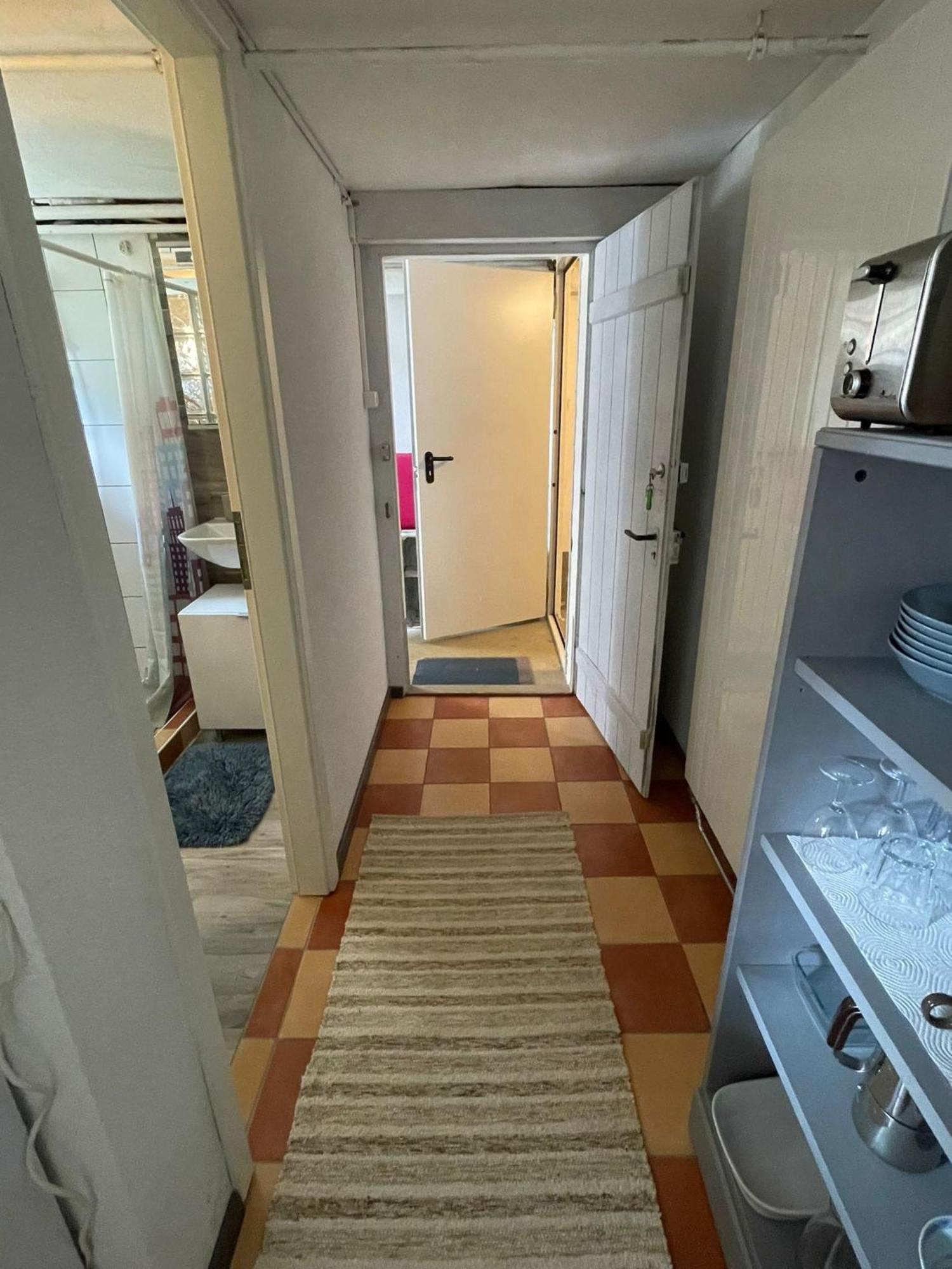 Appartement 1 Piece Entresol 30 M2 Proche Du Centre Et Bain Thermal 이베르동레방 외부 사진
